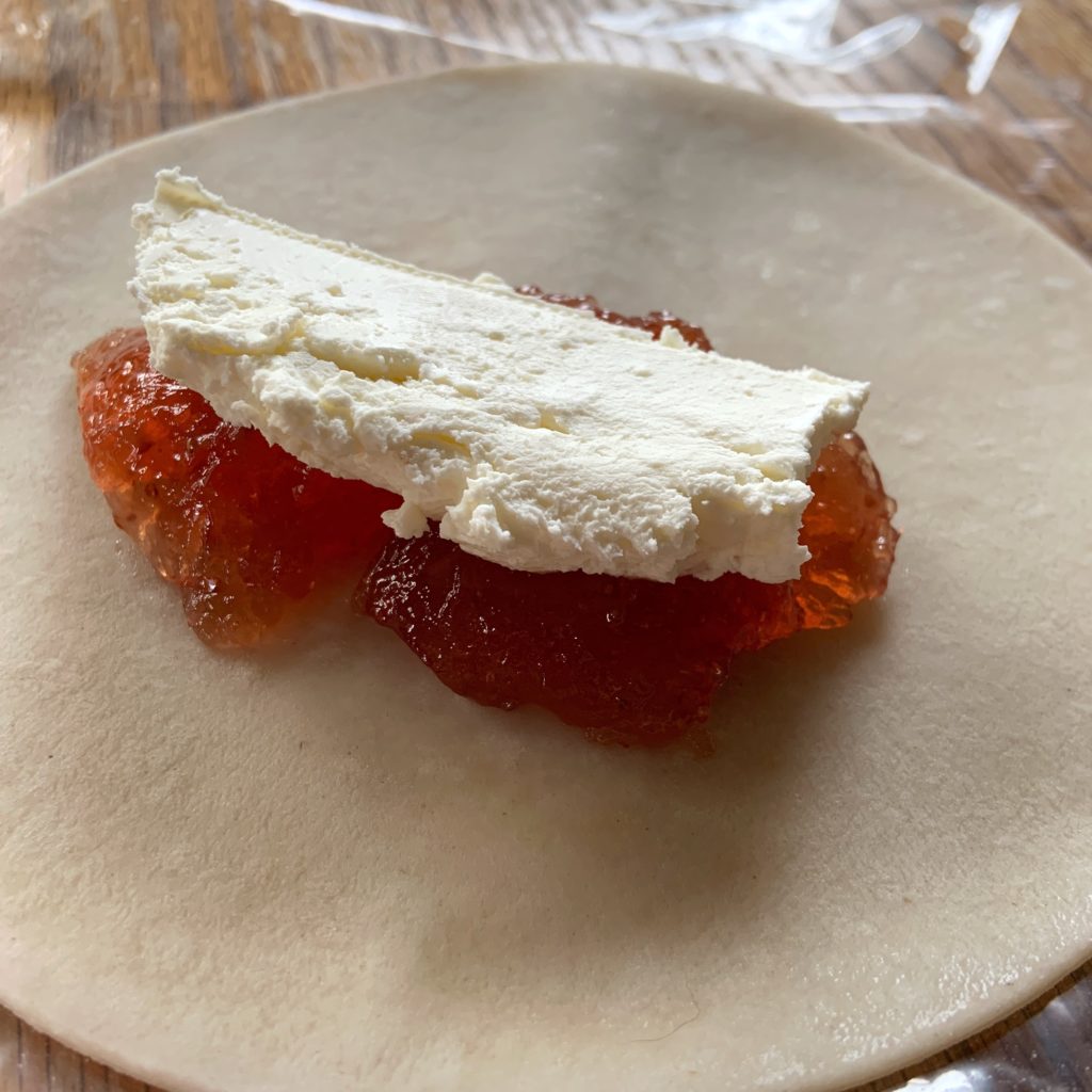 Strawberry and cream cheese filling for empanadas