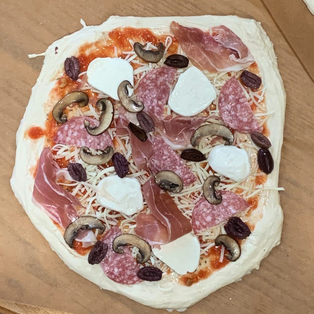 Pizza capricciosa